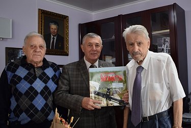 Надыр Ибрагимов отметил вклад Владимира Канюкова в ветеранское движение