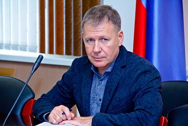 Профильные комитеты: подготовка к очередному заседанию