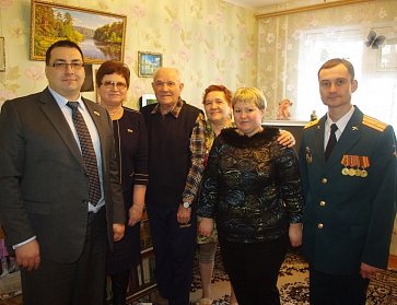 Депутаты работали в округе