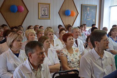 Депутаты встретились с коллективом областного госпиталя ветеранов войн