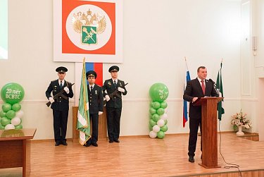 Олег Димов поздравил работников таможенной службы