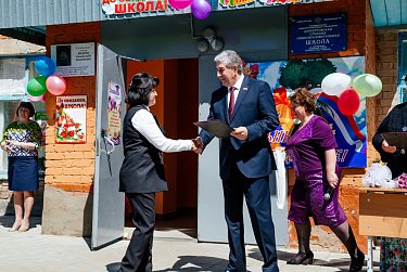 Последний звонок для димитровских школьников