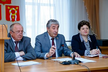 Парламентская информационная группа работала в Александровском районе