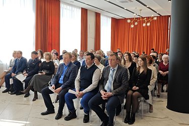 Депутаты выстроили систему приемов граждан в Саракташском районе