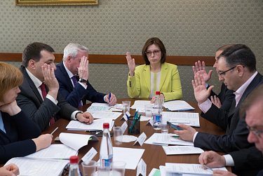 Об исполнении областного бюджета за 2016 год и бюджетных процессах