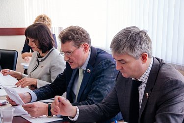 На повестке дня - законы экономической сферы