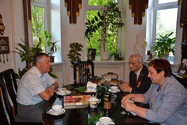 Надыр Ибрагимов вручил Благодарность члену Совета «Боевое братство»