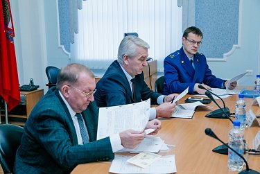 На страже прав и интересов несовершеннолетних