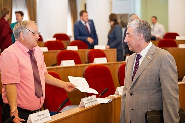 Вопросы парламентской сессии