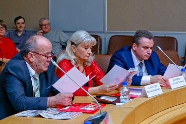 В Оренбурге прошел «круглый стол» к 100-летию Октябрьской революции 