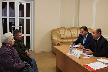 Виктор Купчик: «В график депутатских приемов в обязательном порядке включаются отдаленные населенные пункты» 