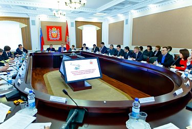 Доступность сотовой связи и Интернета – в центре внимания депутатов