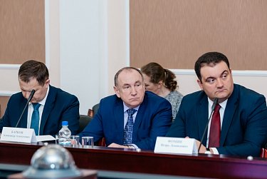 Сергей Грачев: «Необходимо с одной стороны не потерять местный малый бизнес, а с другой – обеспечить людей всем необходимым»