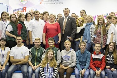 О политике для молодежи и молодежи в политике