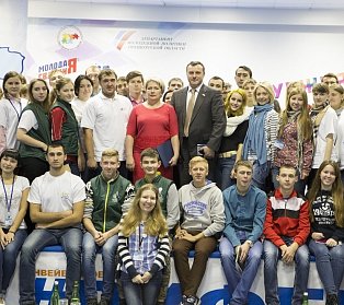 О политике для молодежи и молодежи в политике