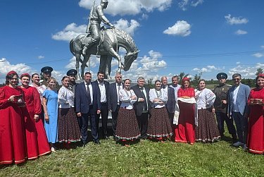 В селе Черноречье отметили День фермера