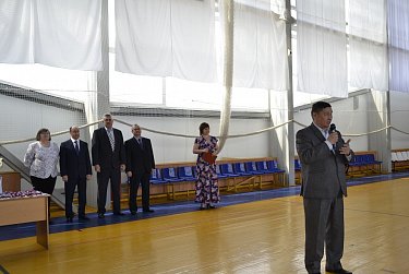 На спортивных площадках – муниципальные служащие