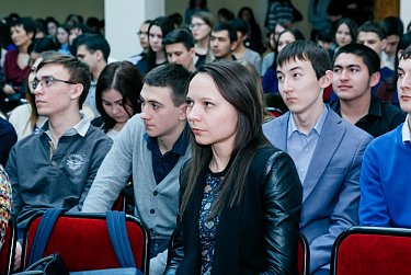 Россию строить молодым!