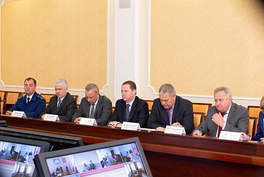 На заседании областного Правительства рассмотрен прогноз социально-экономического развития региона