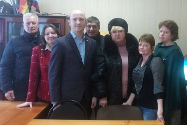 Депутаты фракции ЛДПР продолжают поездки в территории региона