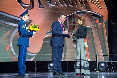 Вручены премии «Человек года» и «Женщина года»