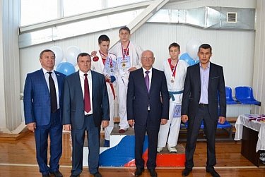 Адамовскому району – 90 лет