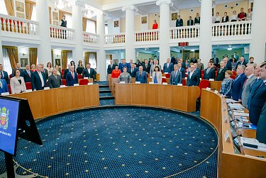 Парламент региона провел очередное заседание 