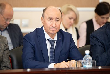 В областном парламенте приступят к рассмотрению бюджета