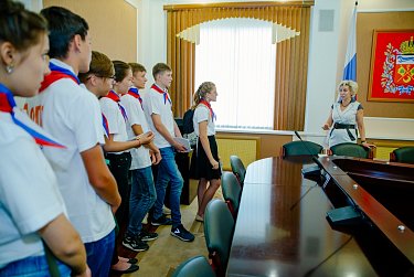 Дом Советов открыл двери для членов детской Правовой палаты