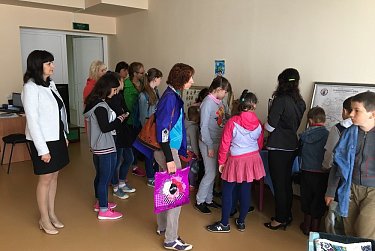 Оксана Набатчикова посетила Александровский район