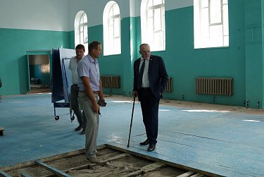 Постоянная связь с жителями, муниципальной властью, мониторинг состояния дел – принцип работы Ивана Дикмана