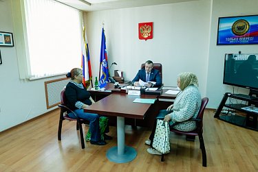 Вникнуть в проблему и максимально помочь каждому человеку