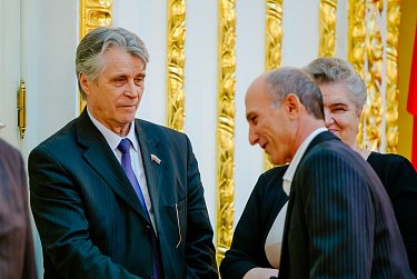 Вручены гранты в поддержку начинающих фермеров и кооператоров