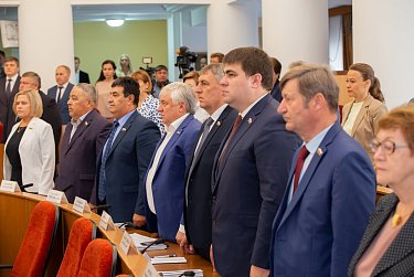 Вопросы парламентской сессии