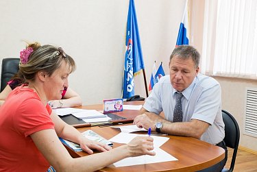 Александр Трубников провел прием граждан