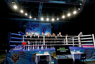 В Оренбурге стартовало первенство России по боксу среди юниоров