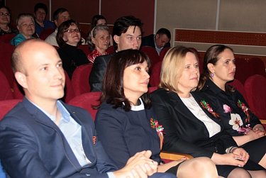 Депутаты ЛДПР поздравили оренбуржцев с Днем Победы