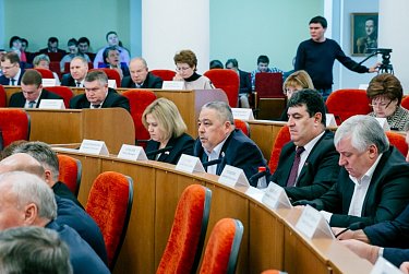 На заседании Законодательного Собрания