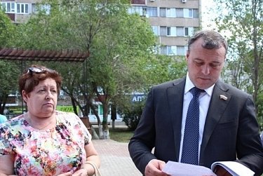 Олег Димов встретился с жителями своего избирательного округа