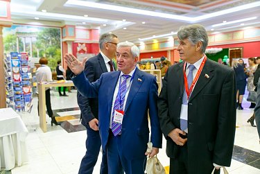 Начал работу Международный форум «Оренбуржье – сердце Евразии»