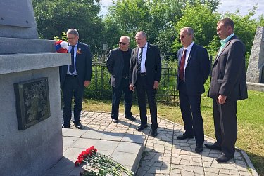 Памяти выстоявших и победивших