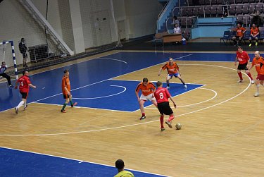 Турнир по мини-футболу – игра и дружеское общение 