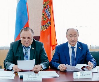 Депутаты подготовили вопросы к отчету начальника УМВД