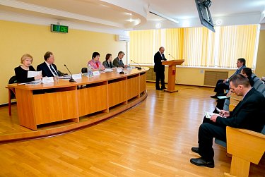 Внимание совершенствованию земельных отношений 