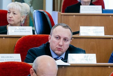 В парламентских комитетах пополнение