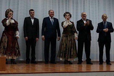 Преподаватели оренбургской гимназии №3 отмечены Благодарностями Законодательного Собрания области