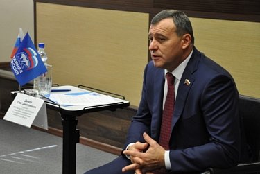 Олег Димов встретился с региональными товаропроизводителями