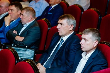 Заслуженные награды оренбургским строителям