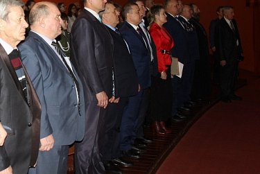 Василий Тишин поздравил орских юнармейцев