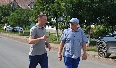 Асфальт, тротуары и свет
